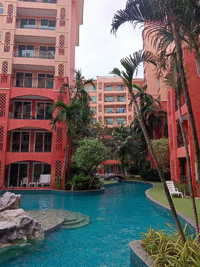 Seven Seas Condo Resort Beautiful Location Jomtien Beach Dış mekan fotoğraf