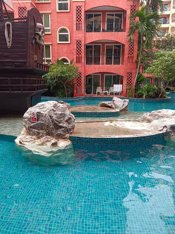 Seven Seas Condo Resort Beautiful Location Jomtien Beach Dış mekan fotoğraf